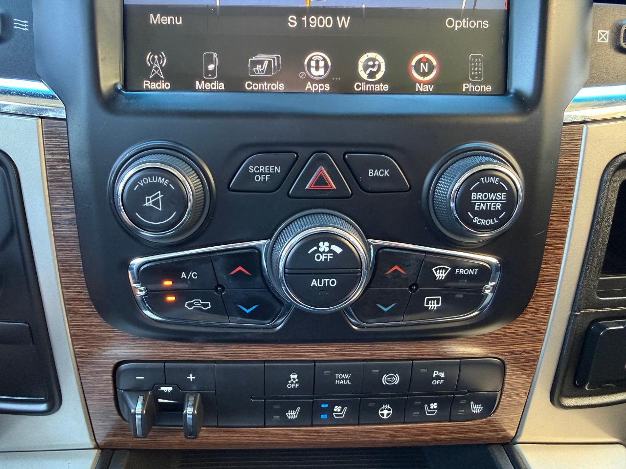 RAM 2500 4WD Crew Cab 149" Laramie 2015