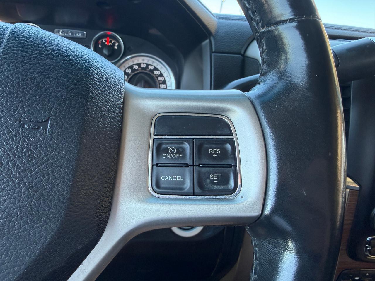 RAM 2500 4WD Crew Cab 149" Laramie 2015