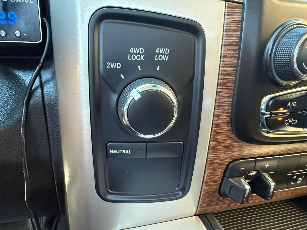 RAM 2500 4WD Crew Cab 149" Laramie 2015