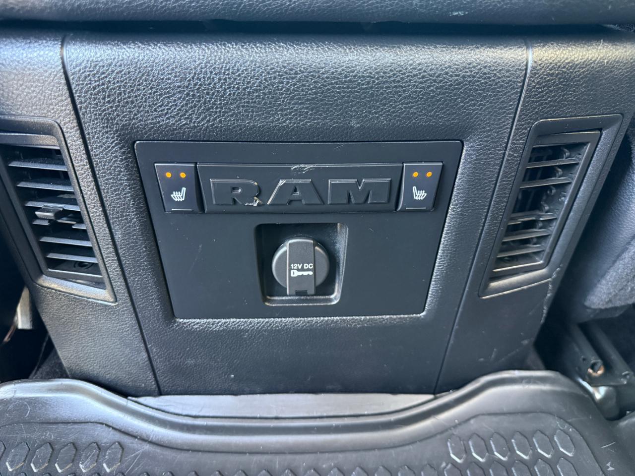 RAM 2500 4WD Crew Cab 149" Laramie 2015