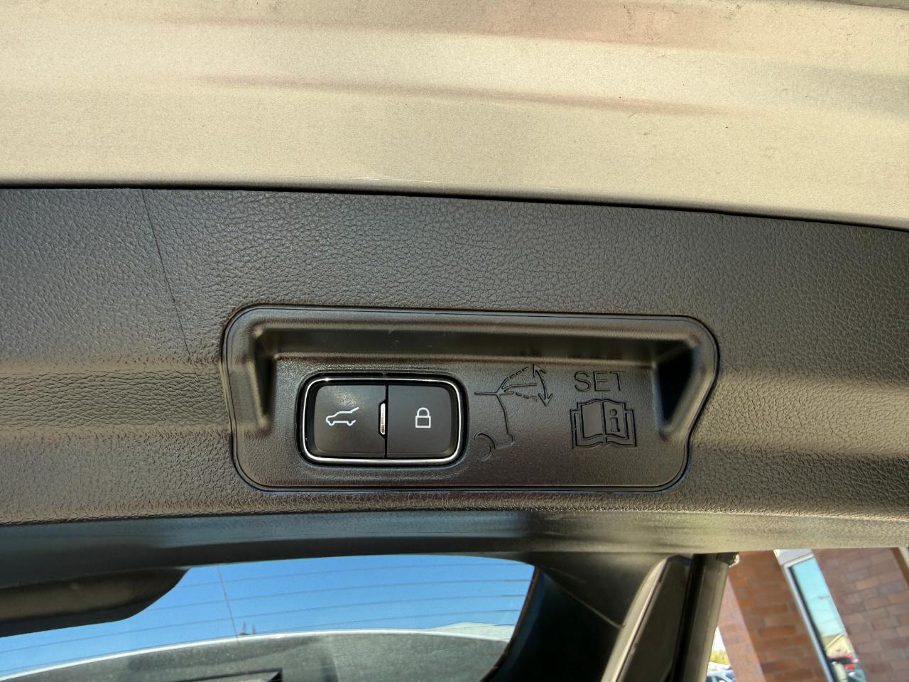 Ford Explorer Limited 4WD 2022