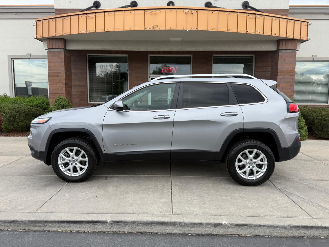 Jeep Cherokee 4WD 4dr Latitude 2014