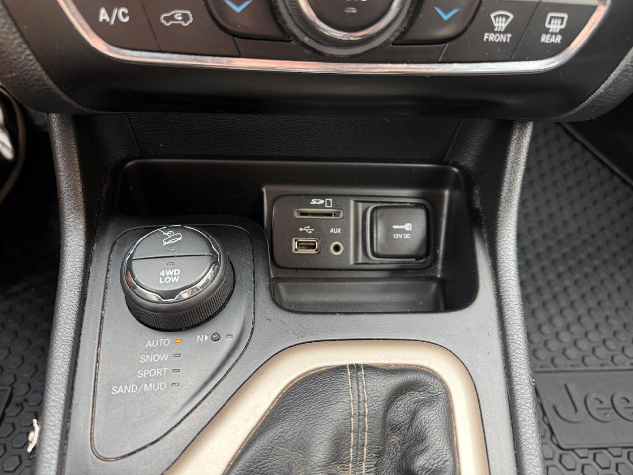 Jeep Cherokee 4WD 4dr Latitude 2014