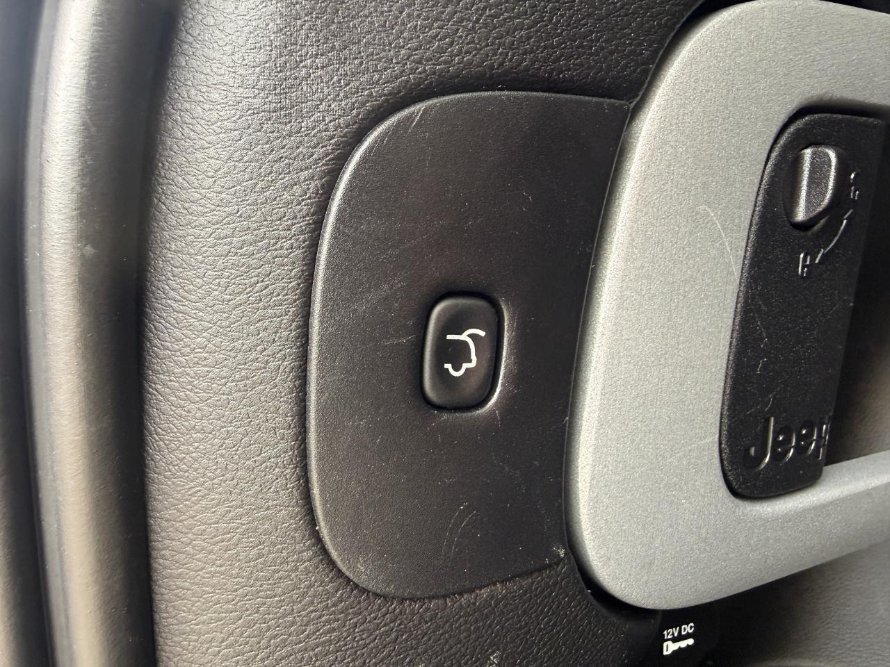 Jeep Cherokee 4WD 4dr Latitude 2014