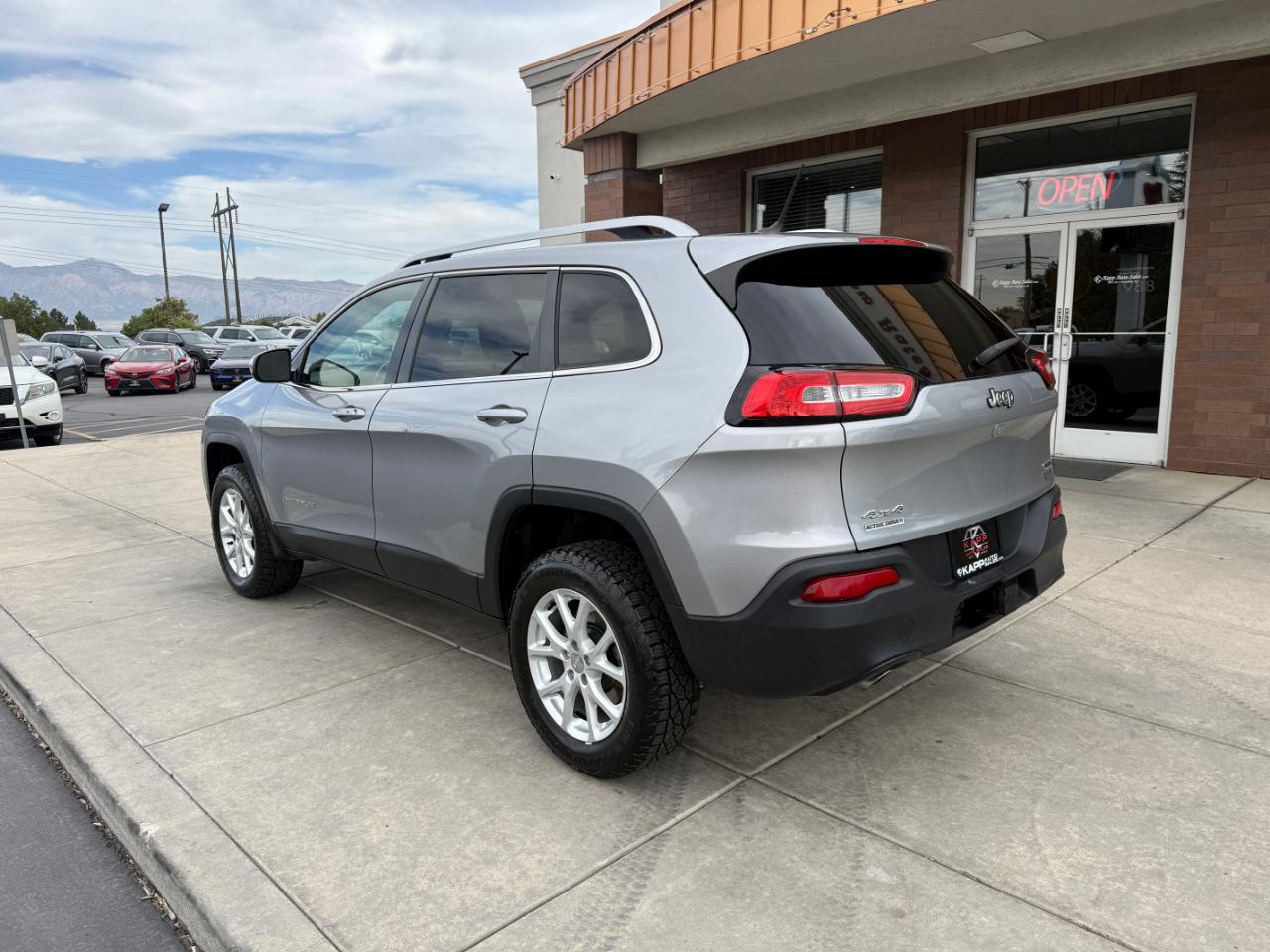 Jeep Cherokee 4WD 4dr Latitude 2014