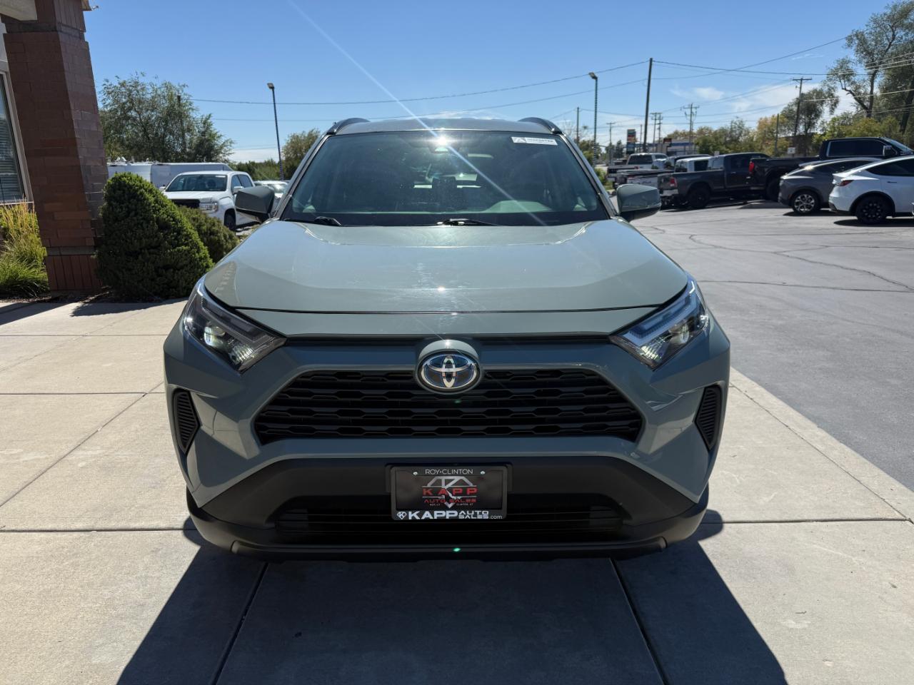 Toyota RAV4 Hybrid XLE AWD (Natl) 2022