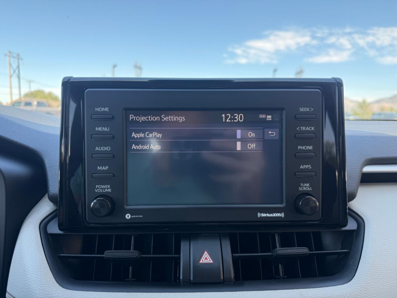 Toyota RAV4 Hybrid XLE AWD (Natl) 2022
