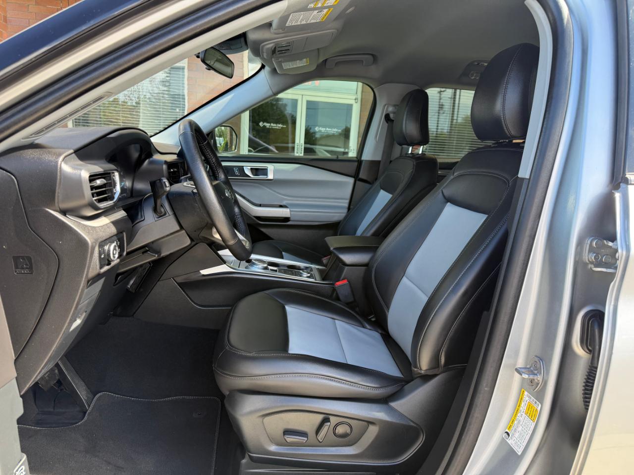 Ford Explorer XLT 4WD 2024