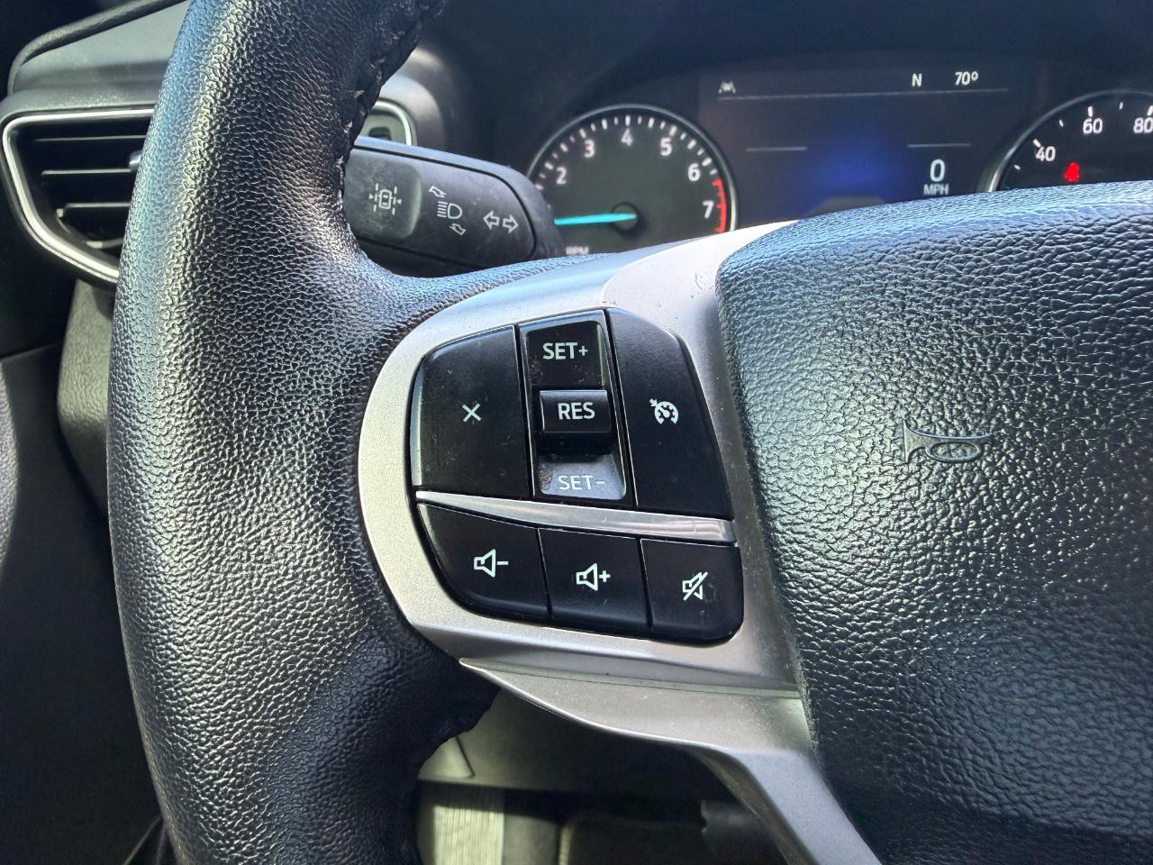 Ford Explorer XLT 4WD 2024