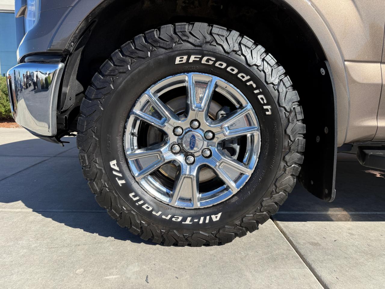 Ford F-150 4WD SuperCrew 157" Lariat 2016