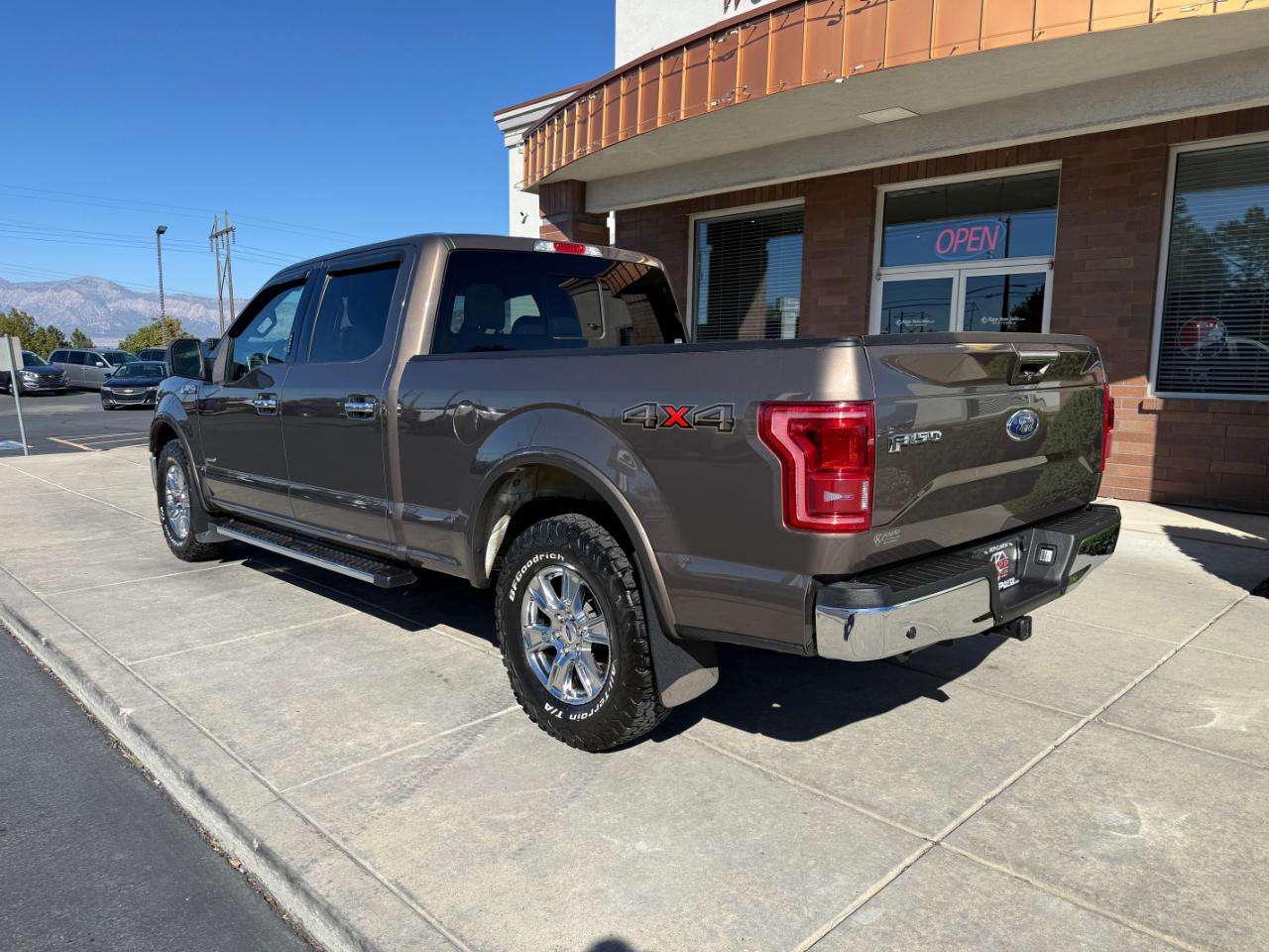 Ford F-150 4WD SuperCrew 157" Lariat 2016