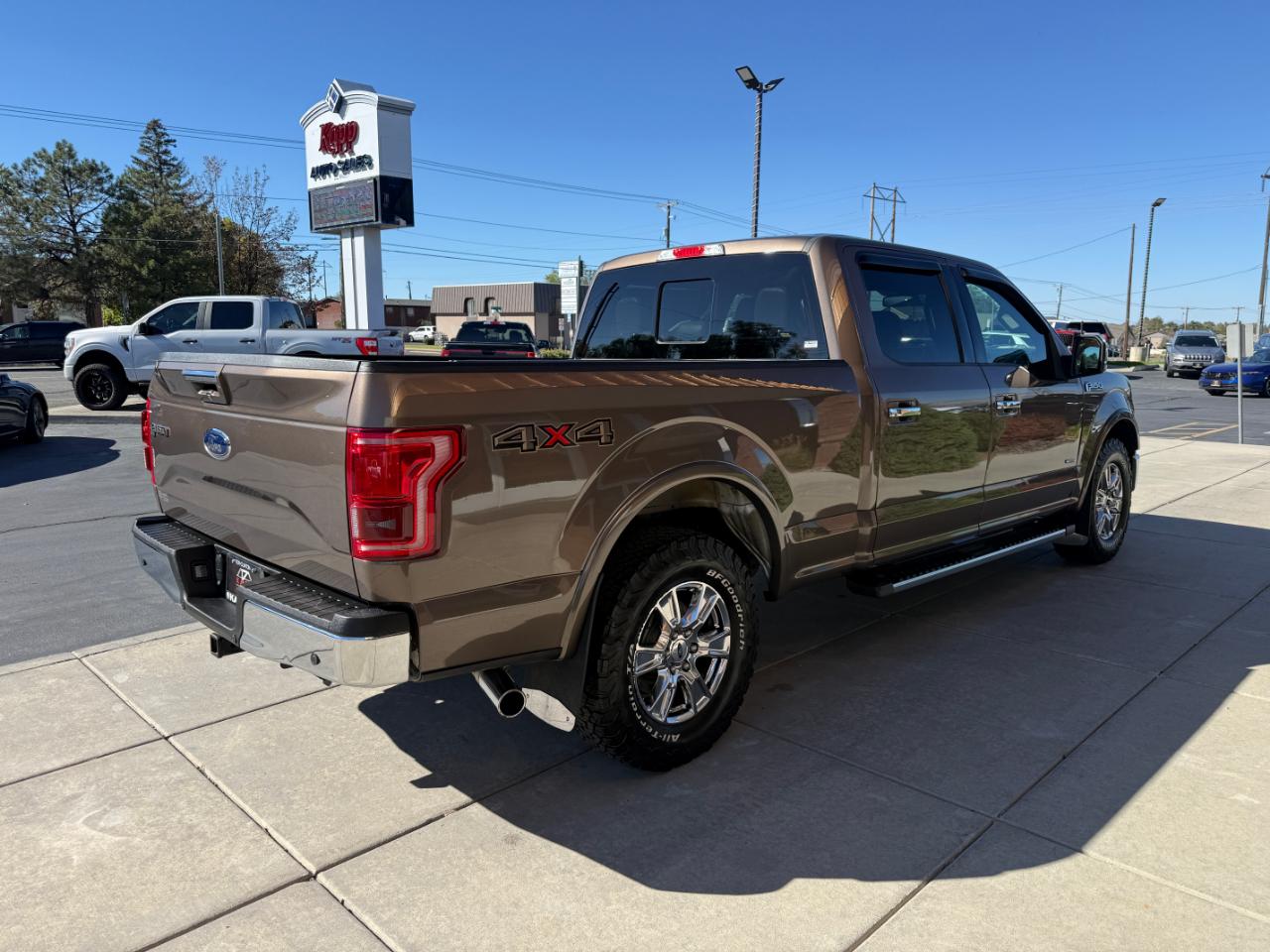 Ford F-150 4WD SuperCrew 157" Lariat 2016