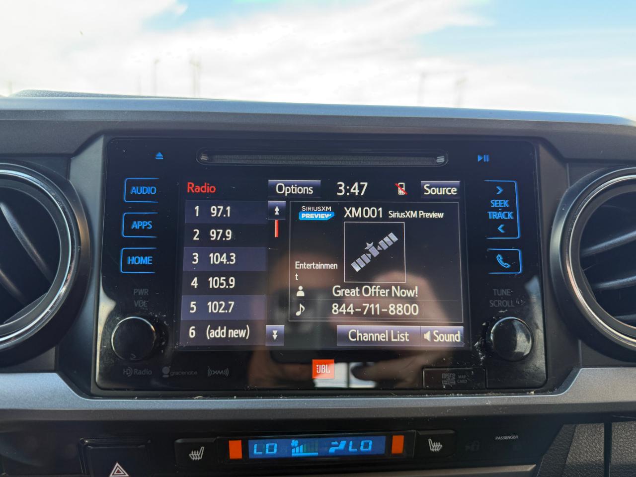 Toyota Tacoma TRD Off Road Double Cab 5' Bed V6 4x4 AT (Natl) 2017