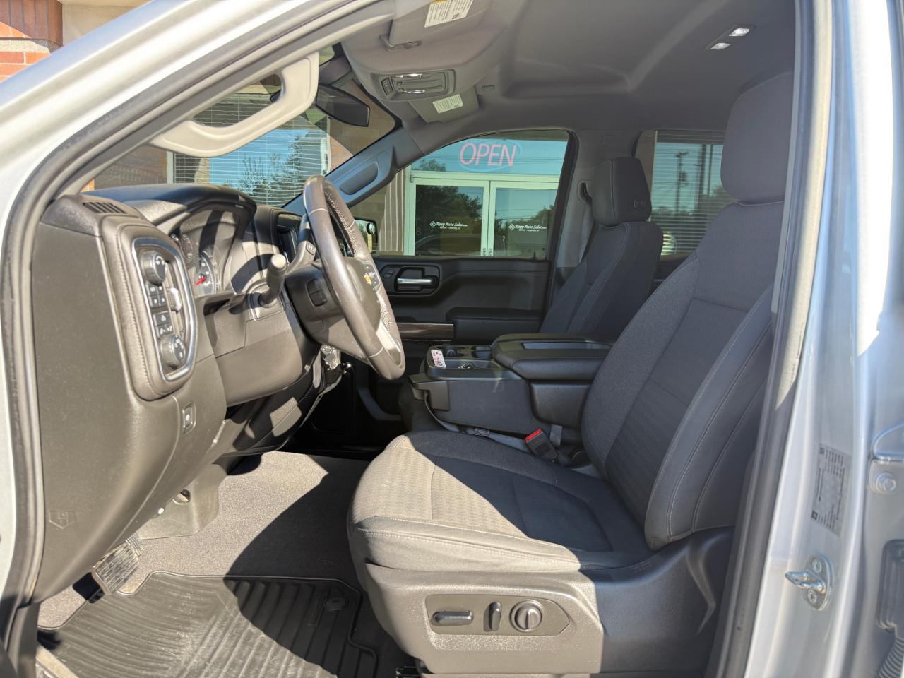 Chevrolet Silverado 1500 4WD Double Cab 147" LT 2019