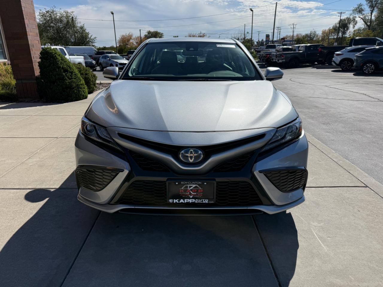 Toyota Camry Hybrid XSE CVT (Natl) 2022