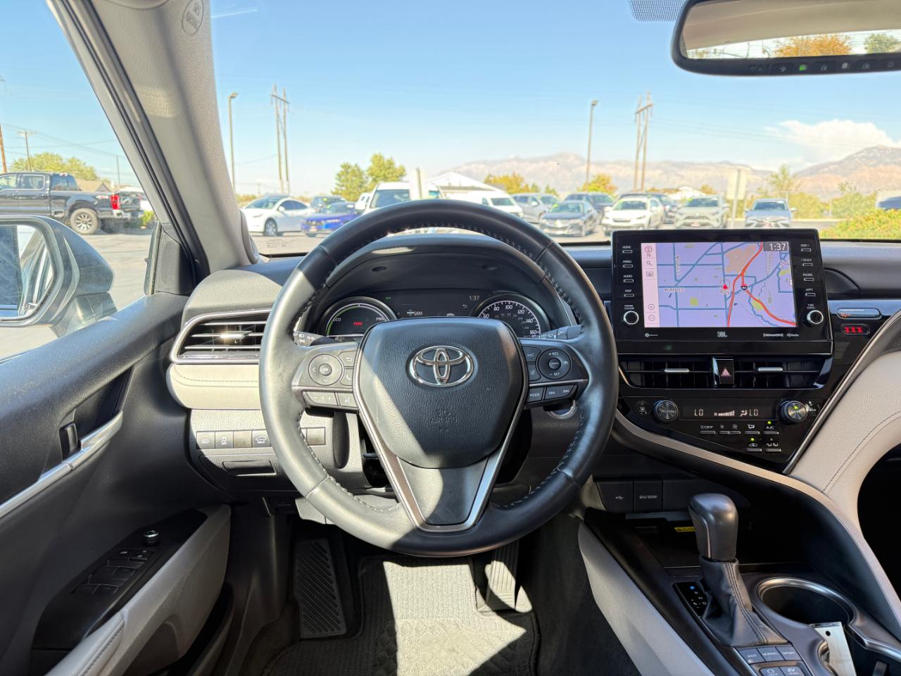 Toyota Camry Hybrid XSE CVT (Natl) 2022