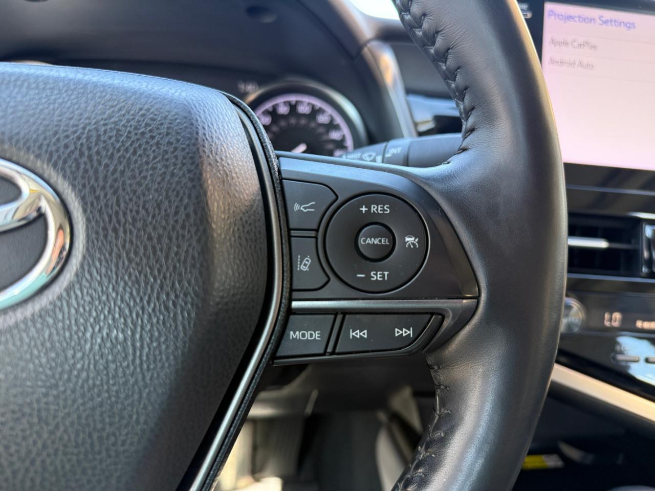 Toyota Camry Hybrid XSE CVT (Natl) 2022