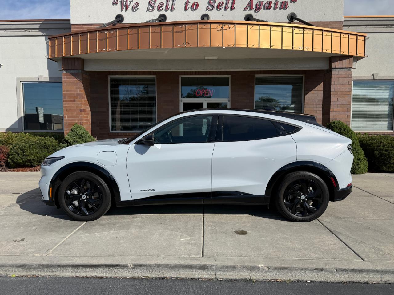 Ford Mustang Mach-E Premium AWD 2023