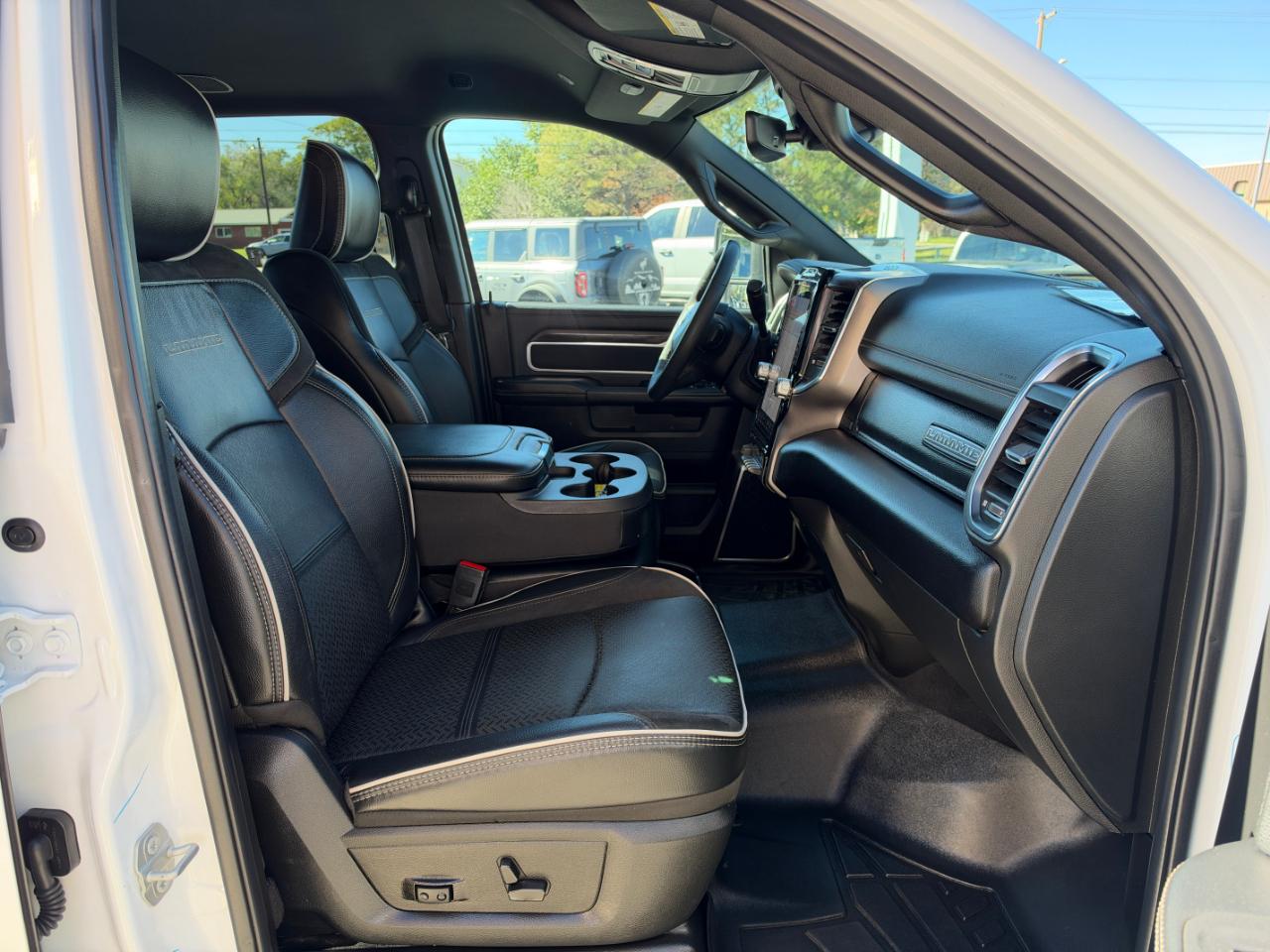 RAM 2500 Laramie 4x4 Crew Cab 6'4" Box 2026