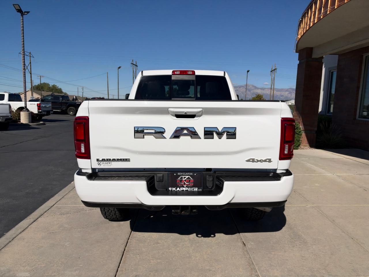 RAM 2500 Laramie 4x4 Crew Cab 6'4" Box 2026