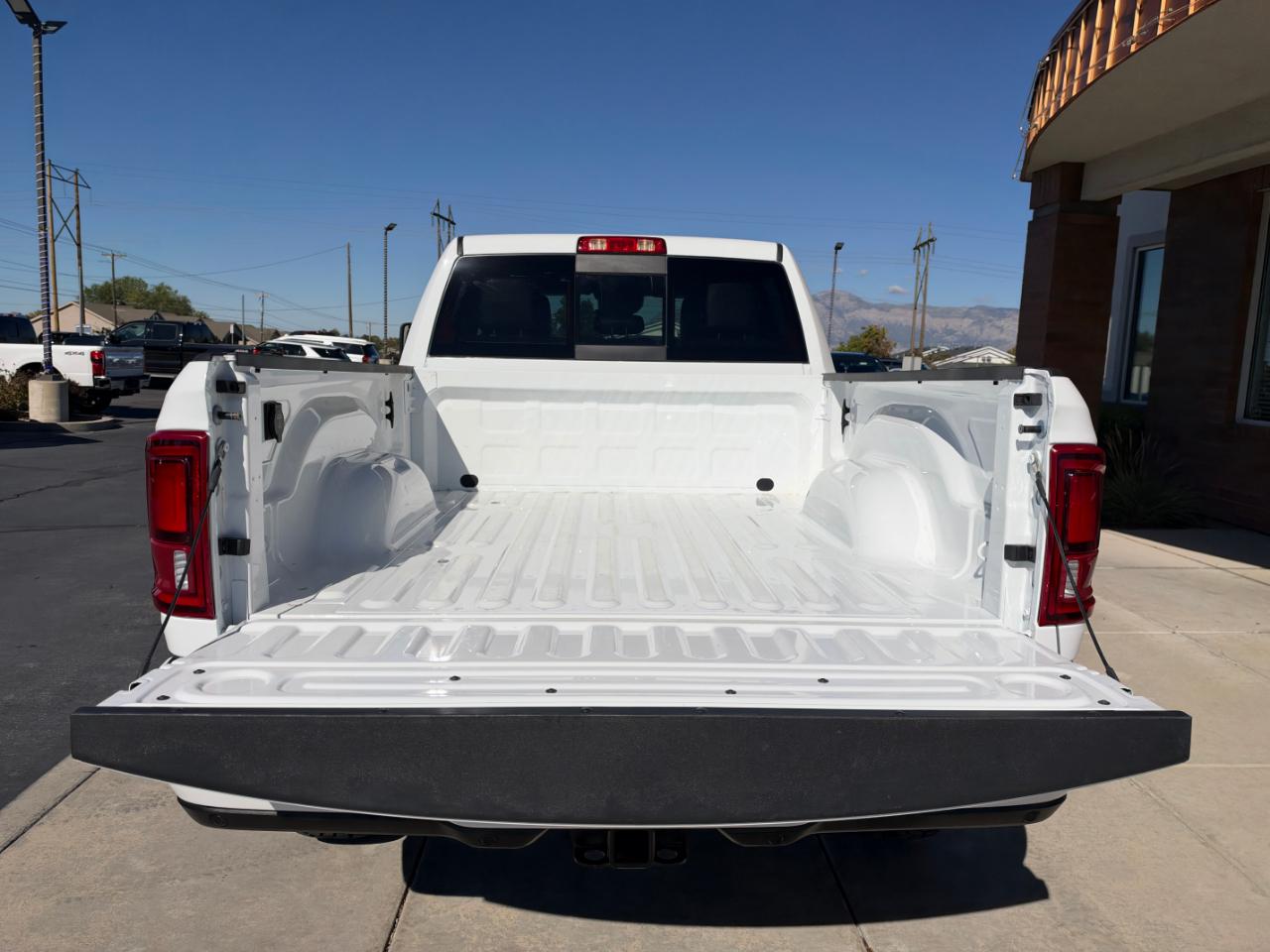 RAM 2500 Laramie 4x4 Crew Cab 6'4" Box 2026