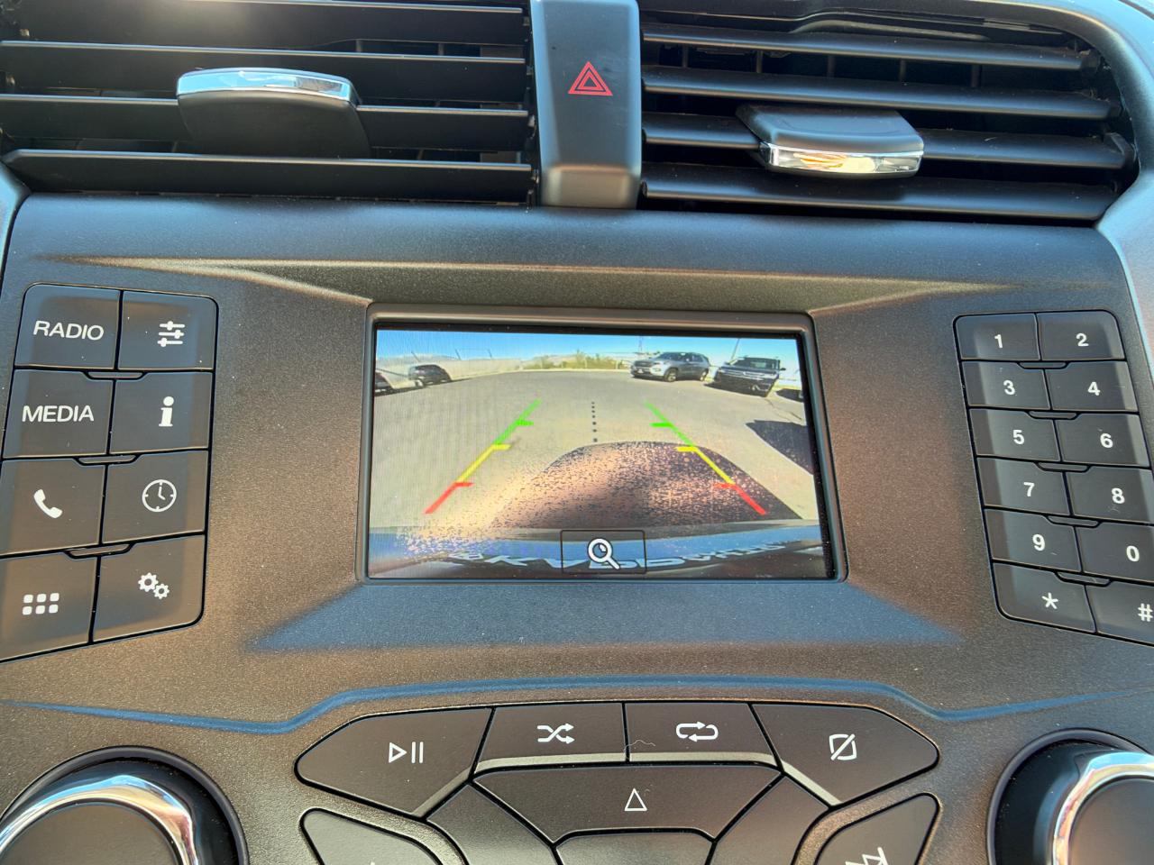 Ford Fusion S FWD 2020