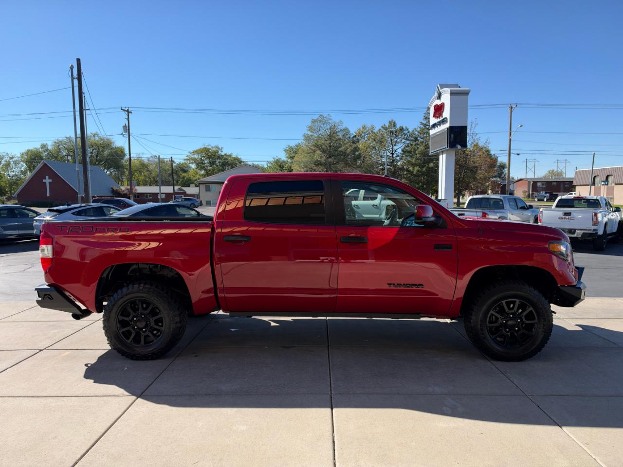 Toyota Tundra 4WD TRD Pro CrewMax 5.5' Bed 5.7L (Natl) 2017
