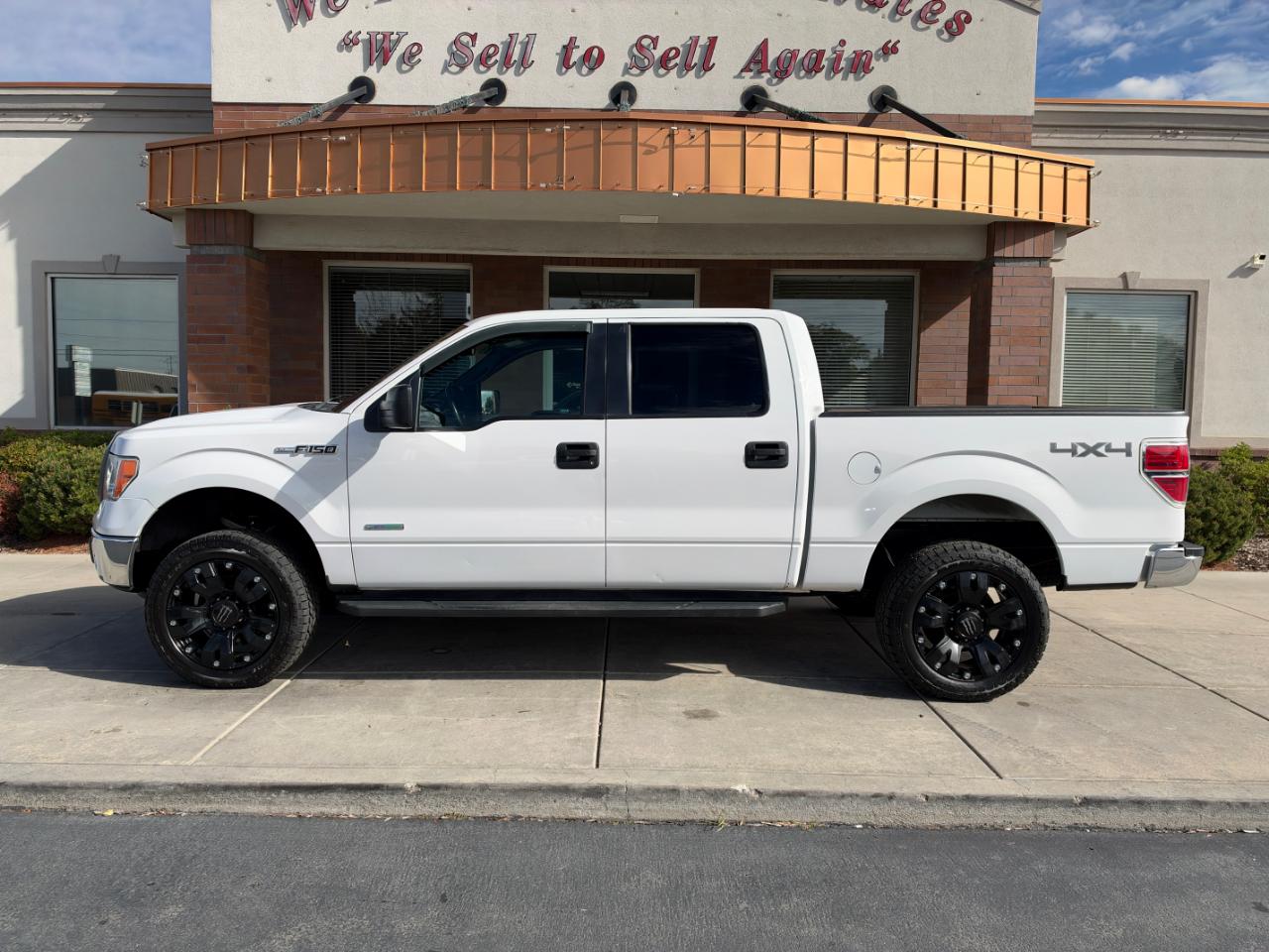 Ford F-150 4WD SuperCrew 145" XLT 2012