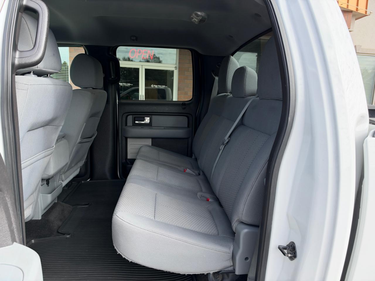 Ford F-150 4WD SuperCrew 145" XLT 2012