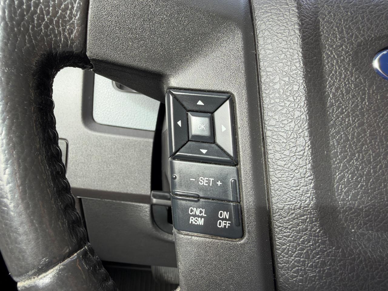 Ford F-150 4WD SuperCrew 145" XLT 2012