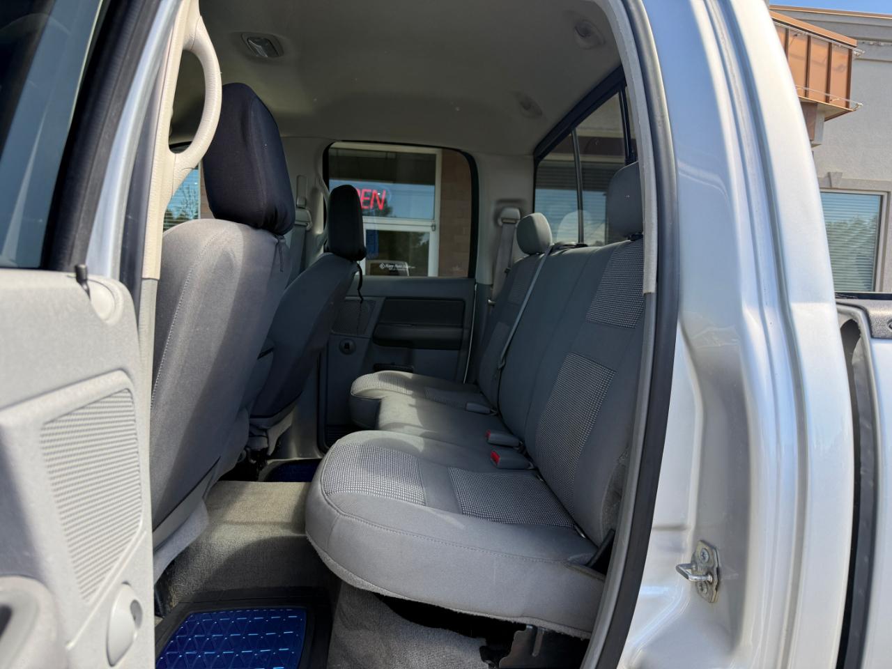 Dodge Ram 2500 4WD Quad Cab 140.5" SLT 2009