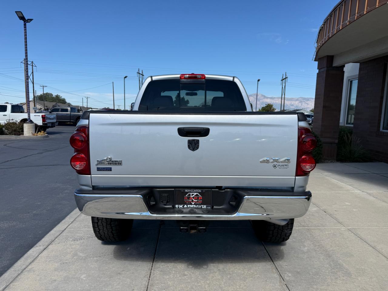 Dodge Ram 2500 4WD Quad Cab 140.5" SLT 2009