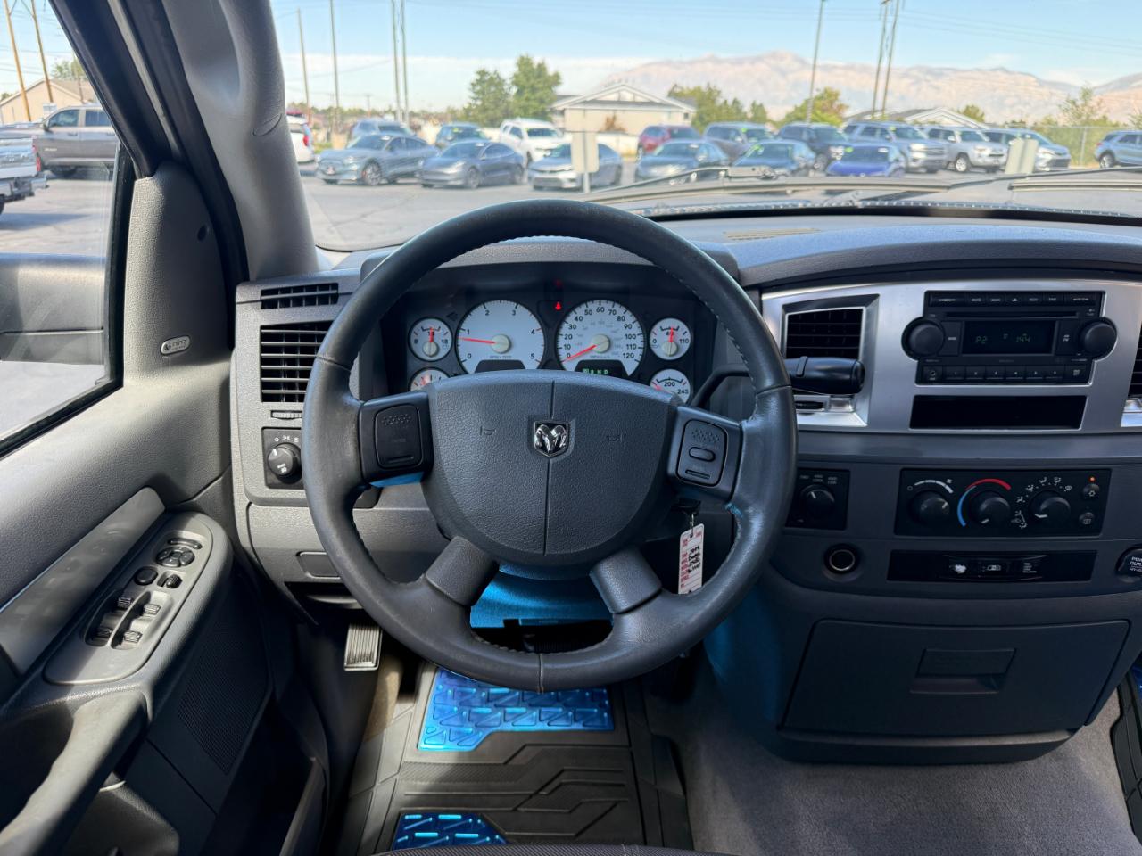 Dodge Ram 2500 4WD Quad Cab 140.5" SLT 2009