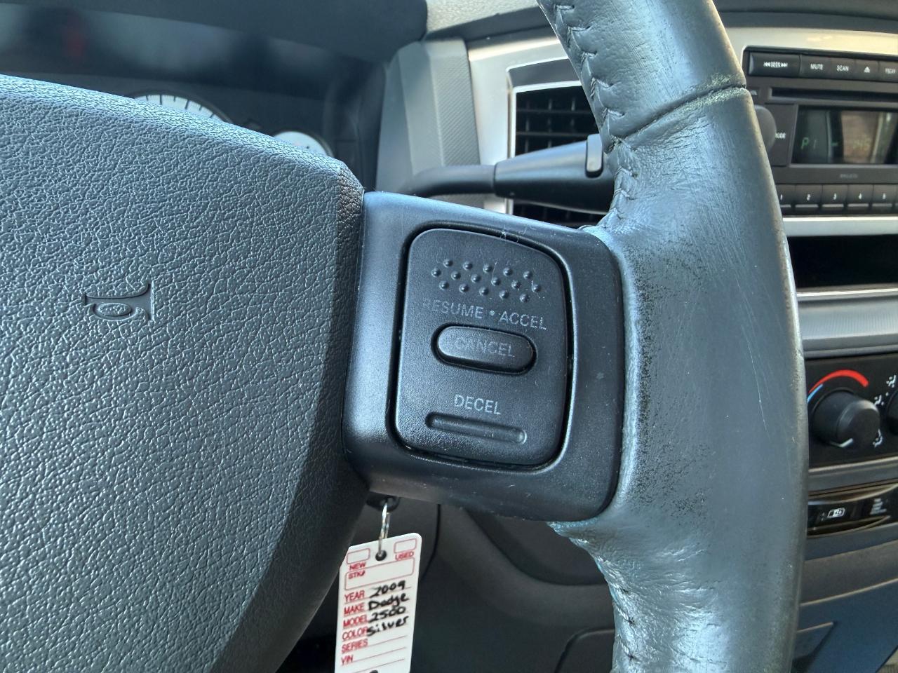 Dodge Ram 2500 4WD Quad Cab 140.5" SLT 2009