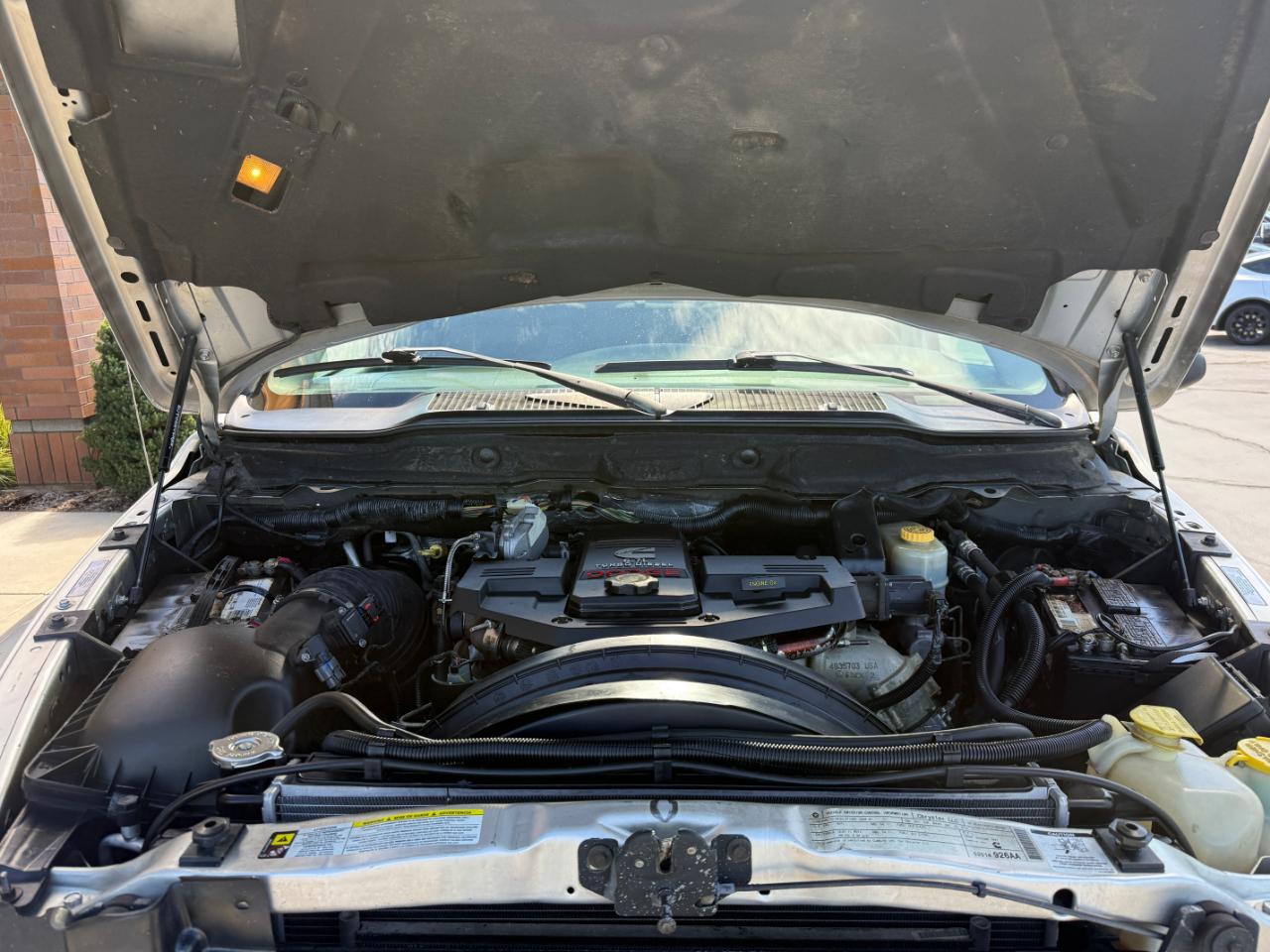 Dodge Ram 2500 4WD Quad Cab 140.5" SLT 2009