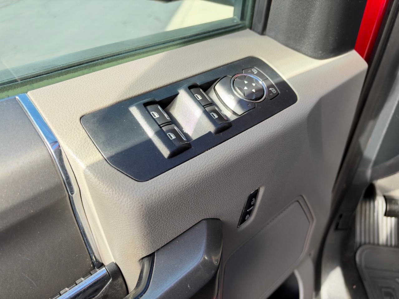 Ford F-150 4WD SuperCrew 157" XLT 2015
