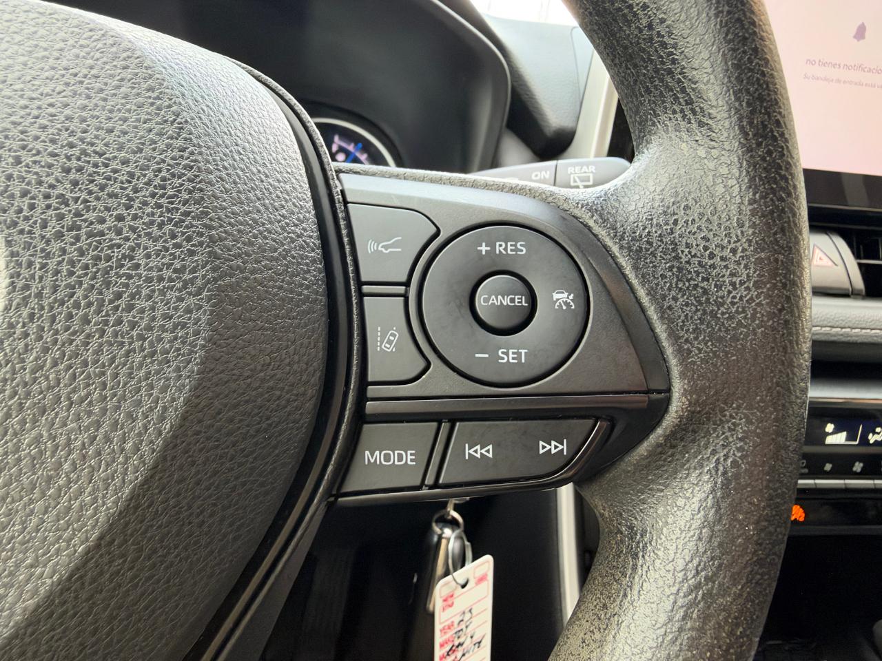 Toyota RAV4 Hybrid LE AWD (Natl) 2023