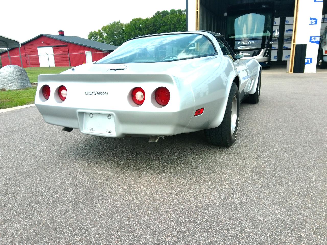 Chevrolet Corvette 2dr Coupe 1981