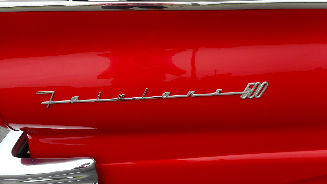 1957 Ford Fairlane 500 37