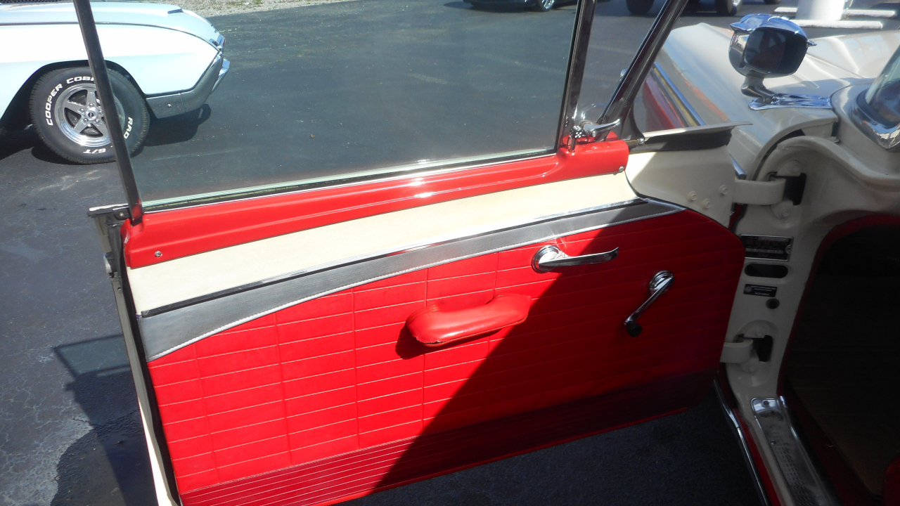 Ford Fairlane Sunliner Convertible  1957