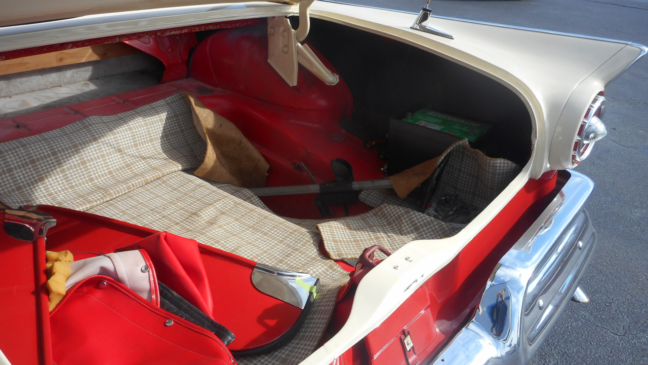 Ford Fairlane Sunliner Convertible  1957