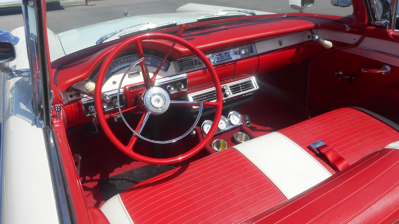 Ford Fairlane Sunliner Convertible  1957