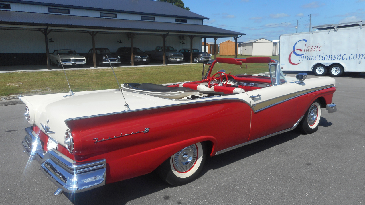 Ford Fairlane Sunliner Convertible  1957