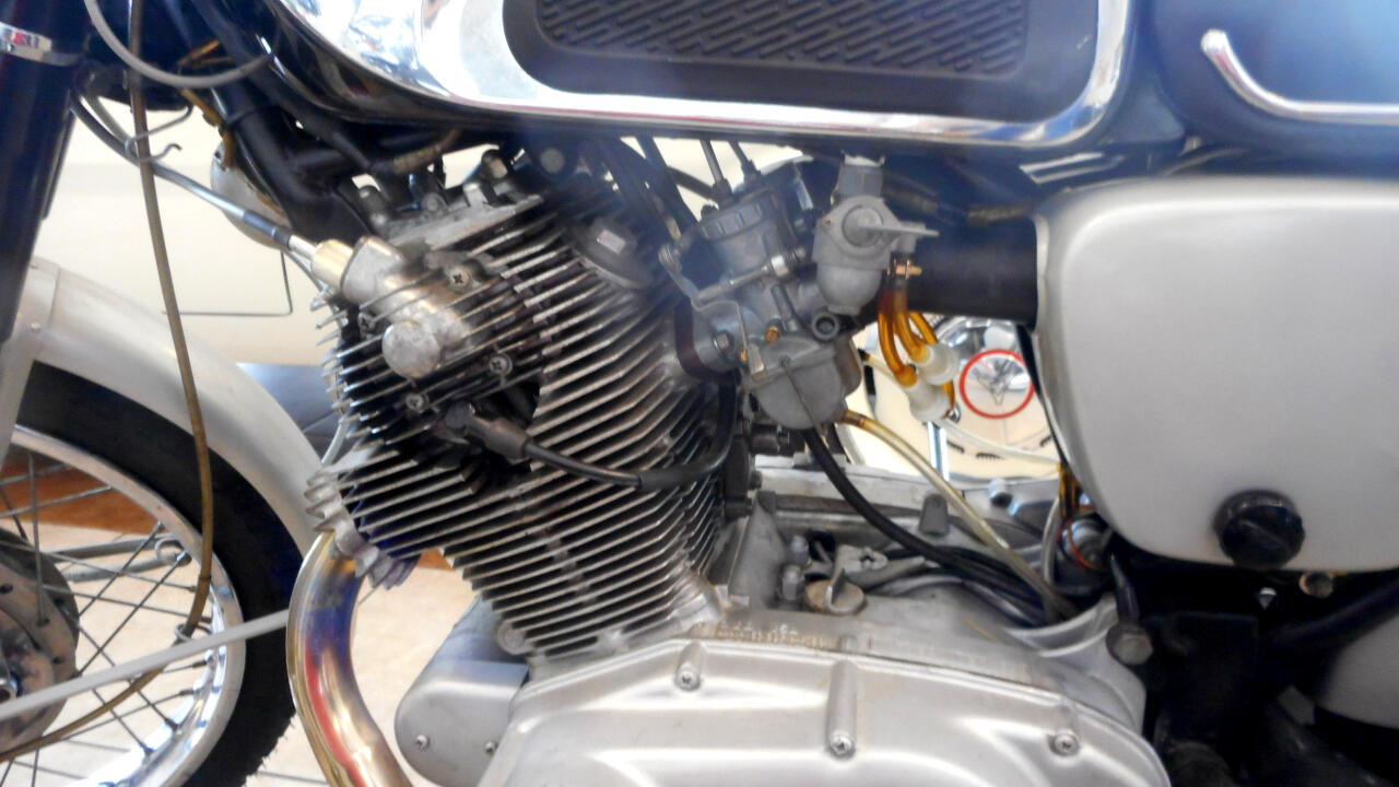 1965 Honda CB300FA 8