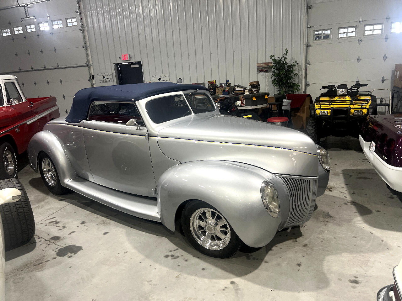 1940 Ford Roadster 1