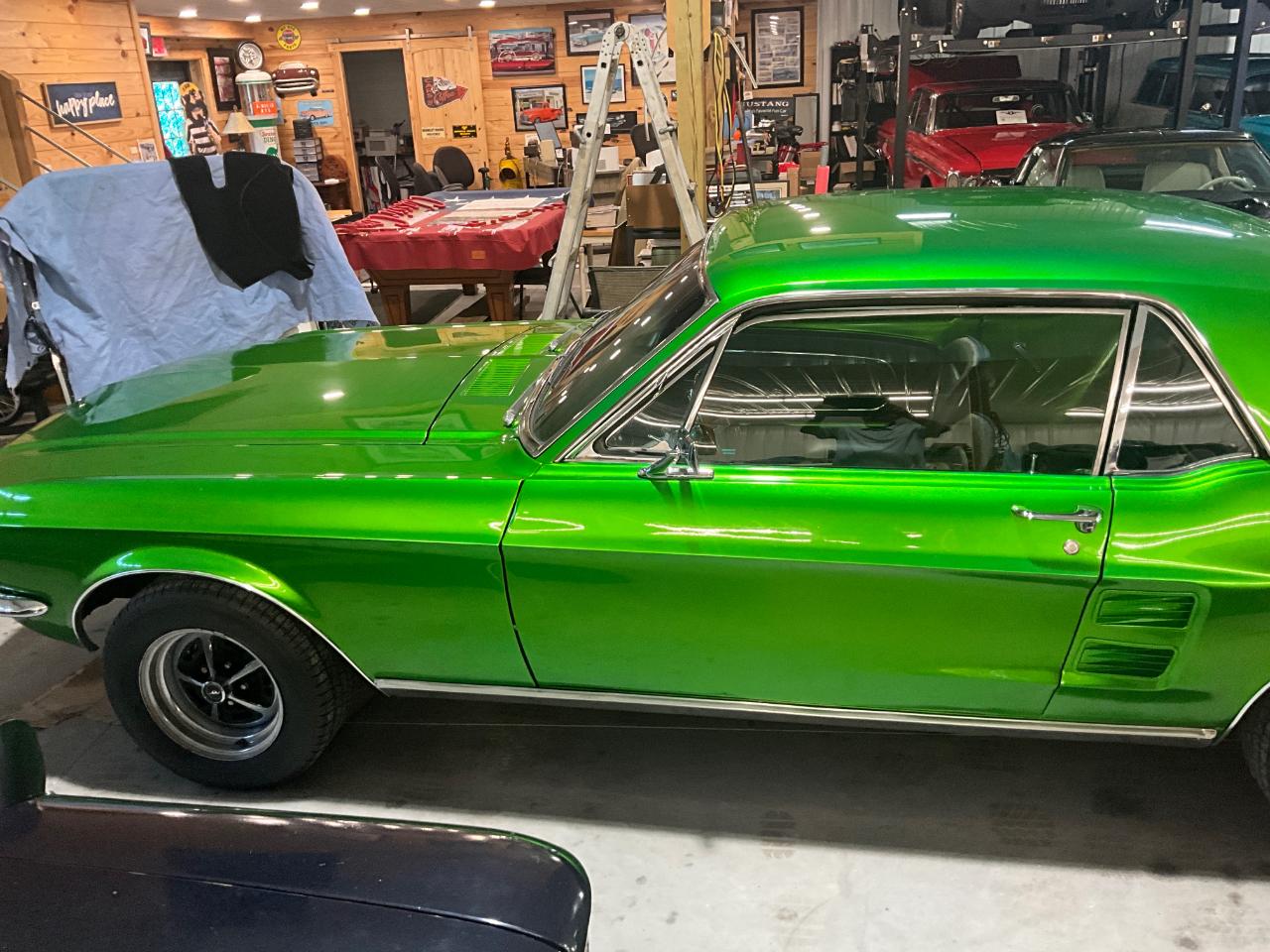 Ford Mustang 2-Door Sedan 1967