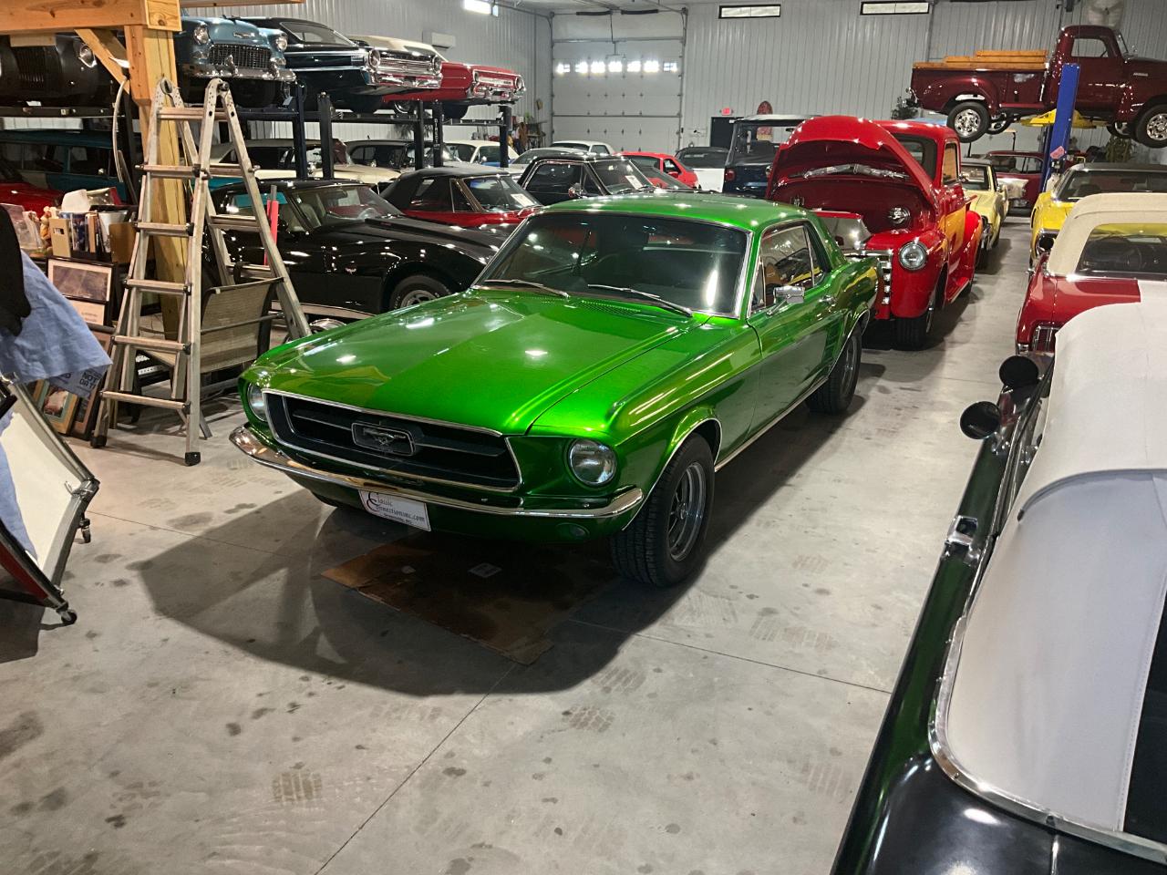 Ford Mustang 2-Door Sedan 1967