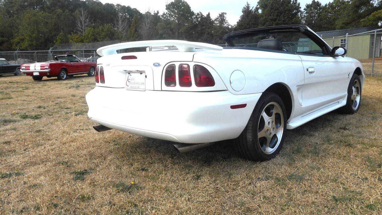 1996 Ford Mustang SVT Cobra 11
