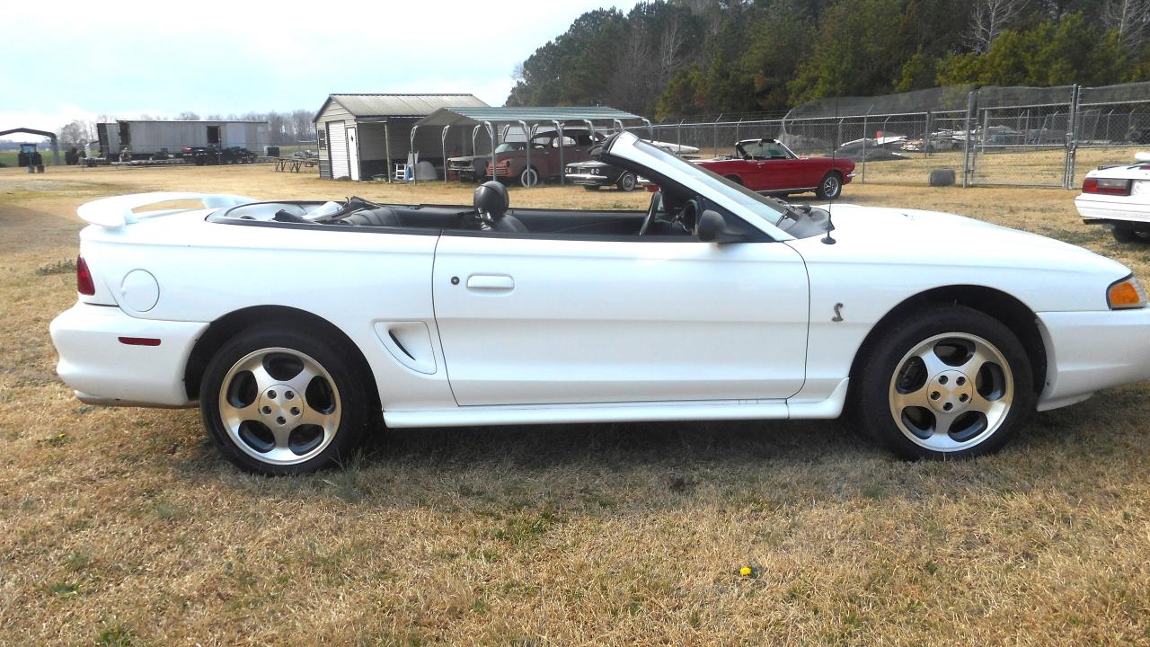 1996 Ford Mustang SVT Cobra 8