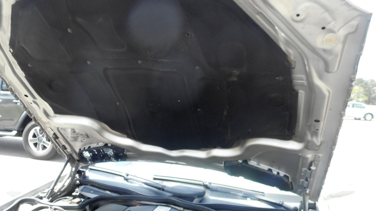 Mercedes-Benz SL-Class 2dr Roadster 5.0L 2005